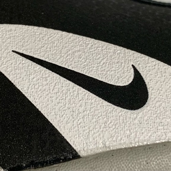 Nike Future Field Cleats-Size 6 Youth/6 Men’s/7.5 Women’s - Picture 11 of 14